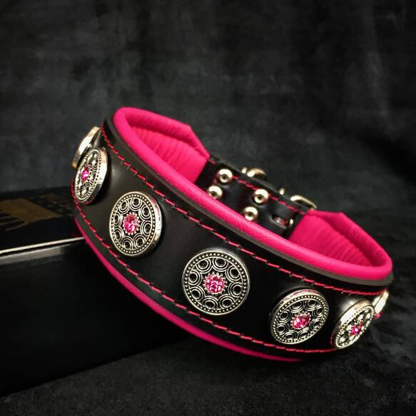 Bestia The Bijou Dog Collar - Black and Pink